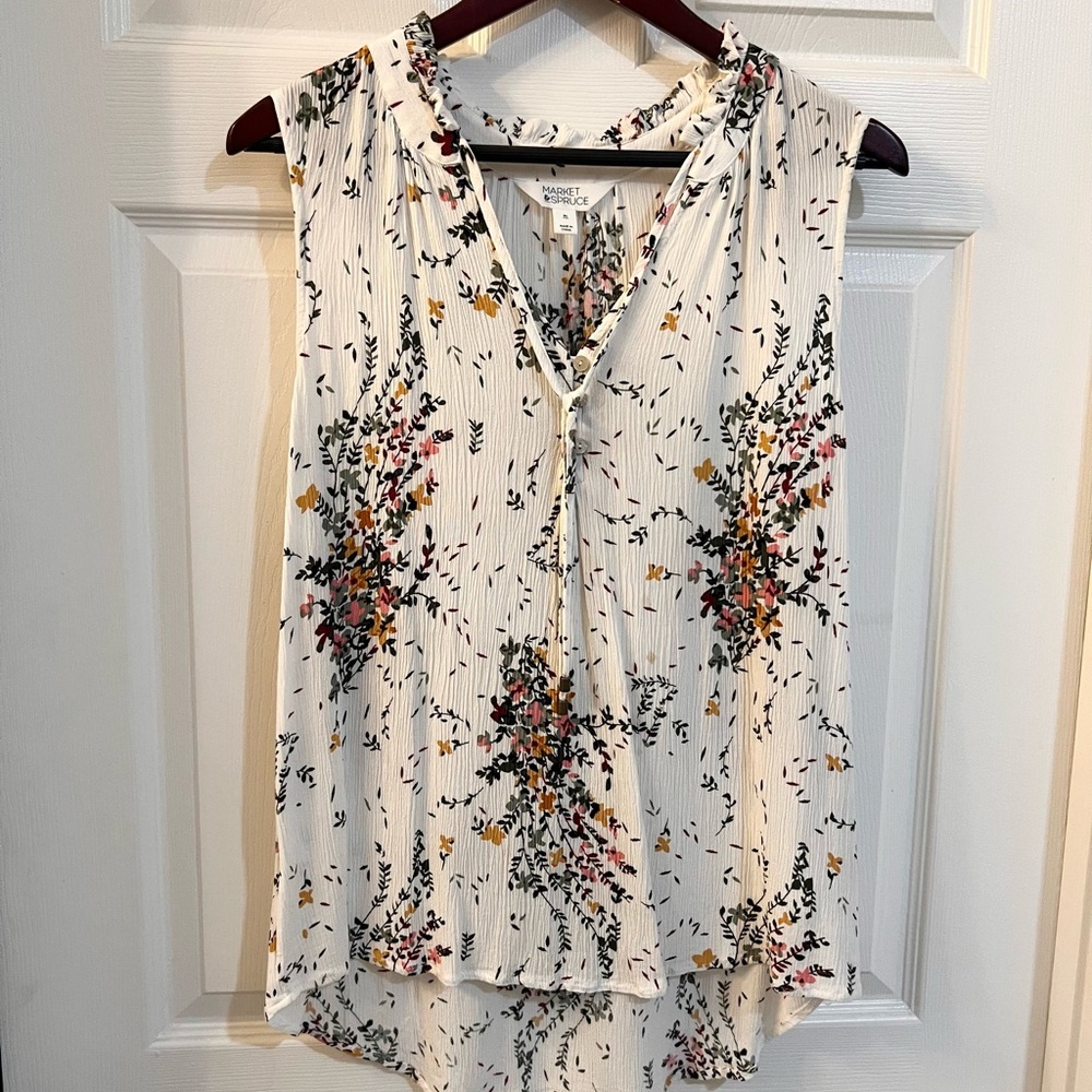 Market & Spruce Floral V-Neck Blouse - Cream